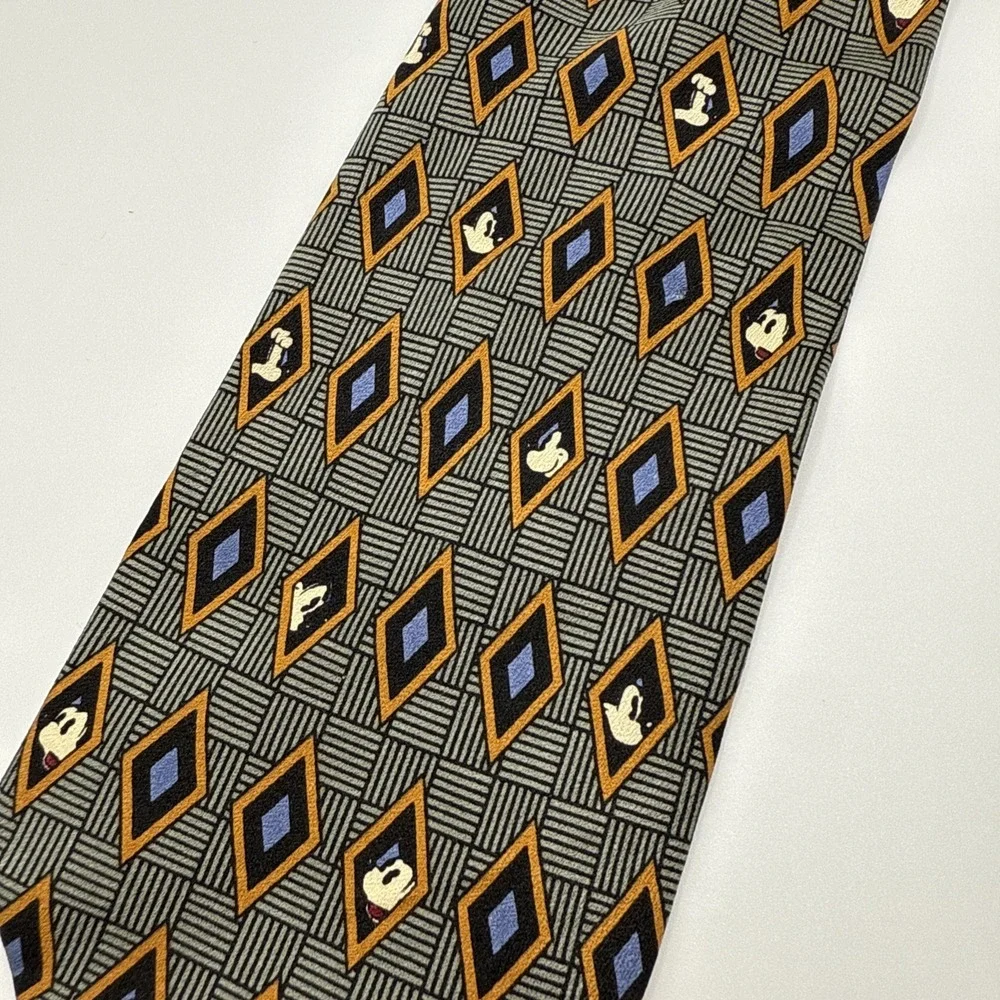 Rare vintage Disney World Gray,Orange,White,Blue,Black soft silk tie 57.5x3.2‎